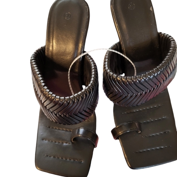 NWOT Women's braided heeled ,6.5 mule,squared open toe slide on - Picture 8 of 13